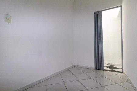 Quarto 3 de casa à venda com 3 quartos, 80m² em Jardim Gonzaga, São Paulo