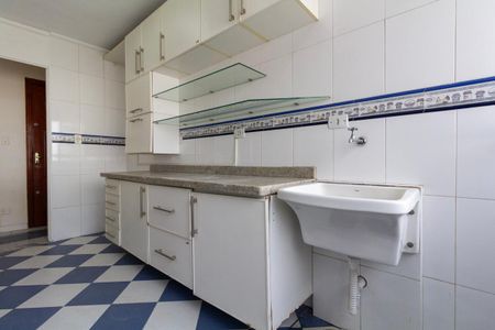 Apartamento à venda com 100m², 2 quartos e 2 vagas Apartamento à venda com 100m², 2 quartos e 2 vagasCozinha e Área de Serviço