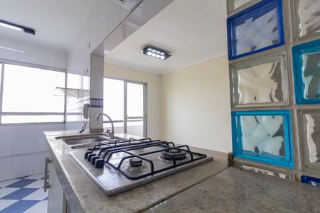 Apartamento à venda com 100m², 2 quartos e 2 vagas Apartamento à venda com 100m², 2 quartos e 2 vagasCozinha e Área de Serviço