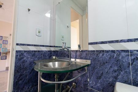Apartamento à venda com 100m², 2 quartos e 2 vagas Apartamento à venda com 100m², 2 quartos e 2 vagasBanheiro 1