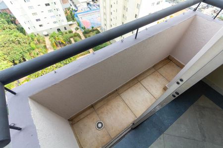 Apartamento à venda com 100m², 2 quartos e 2 vagas Apartamento à venda com 100m², 2 quartos e 2 vagasVaranda