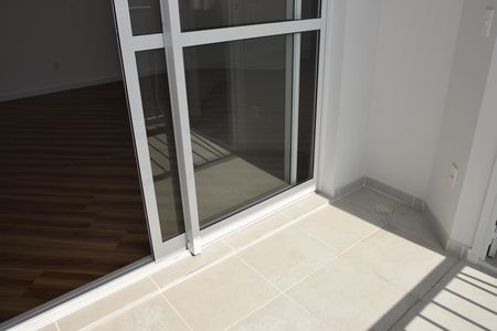 Apartamento para alugar com 81m², 2 quartos e 1 vagaVaranda