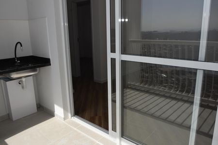 Apartamento para alugar com 81m², 2 quartos e 1 vagaVaranda
