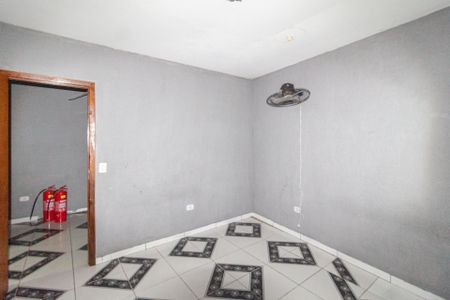 Quarto 1 de casa para alugar com 1 quarto, 50m² em Parque Santa Teresa, Carapicuíba