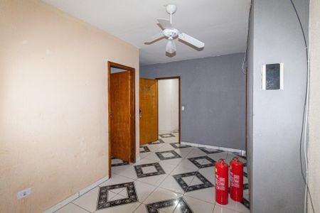 Sala de casa para alugar com 1 quarto, 50m² em Parque Santa Teresa, Carapicuíba