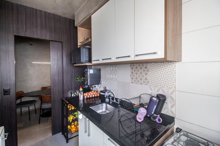 Cozinha de apartamento à venda com 3 quartos, 107m² em Empresarial 18 do Forte, Barueri