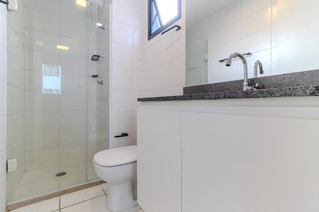 Banheiro de apartamento para alugar com 1 quarto, 25m² em Vila Buarque, São Paulo