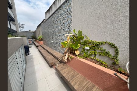 Apartamento à venda com 40m², 2 quartos e sem vagaÁrea comum