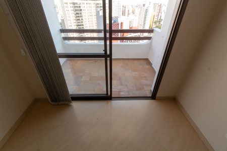 SACADA de apartamento para alugar com 1 quarto, 60m² em Cambuí, Campinas