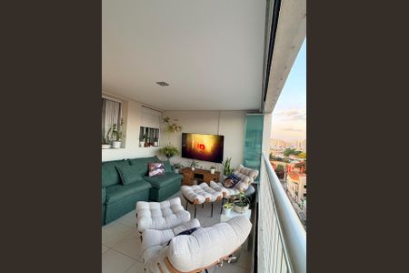 Apartamento à venda com 149m², 3 quartos e 3 vagasVaranda