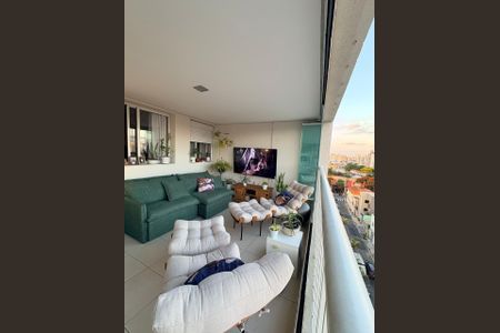 Apartamento à venda com 149m², 3 quartos e 3 vagasVaranda