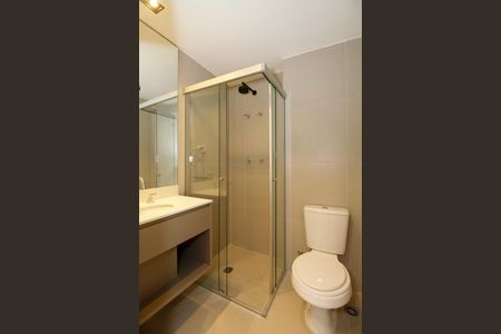 Banheiro de kitnet/studio para alugar com 1 quarto, 25m² em Pinheiros, São Paulo