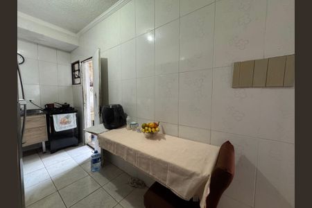 Casa à venda com 52m², 2 quartos e 1 vagaCozinha