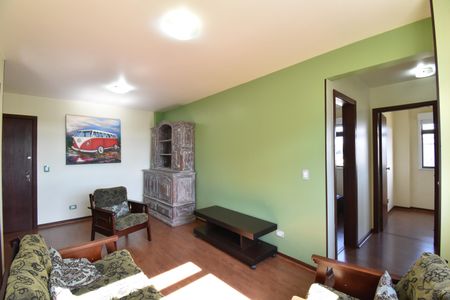 Sala de apartamento para alugar com 3 quartos, 51m² em Santa Cândida, Curitiba