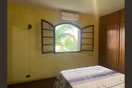 Casa à venda com 500m², 2 quartos e 6 vagasSuíte