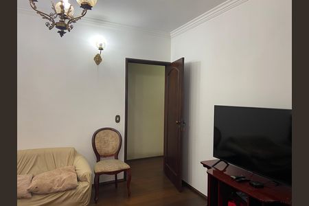 Casa à venda com 500m², 2 quartos e 6 vagasSala