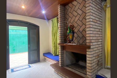 Casa à venda com 500m², 2 quartos e 6 vagasSala 2