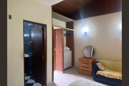 Casa à venda com 500m², 2 quartos e 6 vagasSuíte 3
