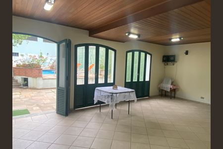 Casa à venda com 500m², 2 quartos e 6 vagasÁrea comum