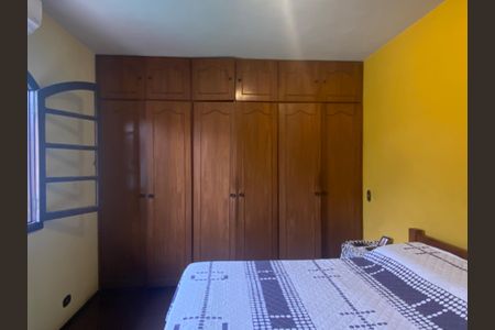 Casa à venda com 500m², 2 quartos e 6 vagasSuíte