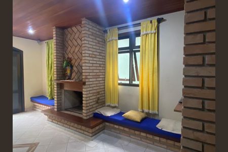 Casa à venda com 500m², 2 quartos e 6 vagasSala 2
