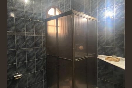 Casa à venda com 500m², 2 quartos e 6 vagasBanheiro social