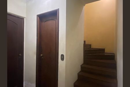 Casa à venda com 500m², 2 quartos e 6 vagasCorredor