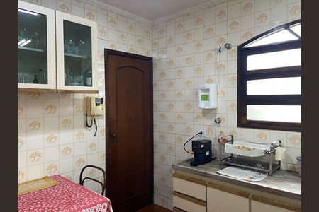 Casa à venda com 500m², 2 quartos e 6 vagasCozinha