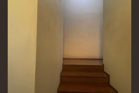 Casa à venda com 500m², 2 quartos e 6 vagasCorredor