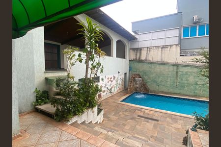 Casa à venda com 500m², 2 quartos e 6 vagasÁrea comum