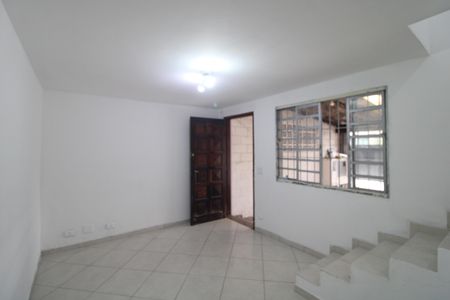 Sala de casa para alugar com 2 quartos, 67m² em Interlagos, São Paulo