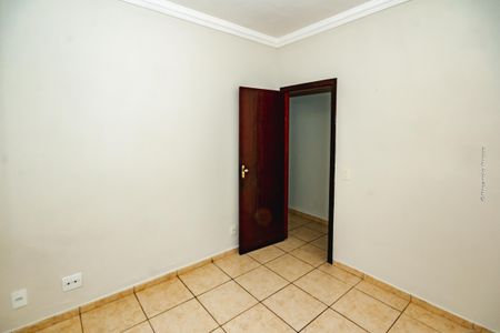 Casa à venda com 3 quartos, 180m² em Santa Monica, Belo Horizonte
