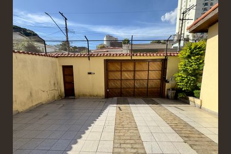 Casa para alugar com 480m², 5 quartos e 4 vagas Casa para alugar com 480m², 5 quartos e 4 vagasGaragem