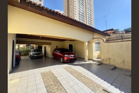 Casa para alugar com 480m², 5 quartos e 4 vagas Casa para alugar com 480m², 5 quartos e 4 vagasGaragem