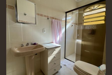 Casa para alugar com 480m², 5 quartos e 4 vagas Casa para alugar com 480m², 5 quartos e 4 vagasBanheiro 2