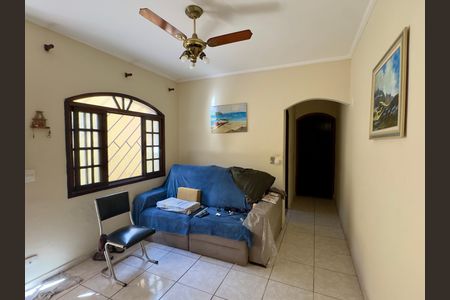 Casa para alugar com 480m², 5 quartos e 4 vagas Casa para alugar com 480m², 5 quartos e 4 vagasSala 2