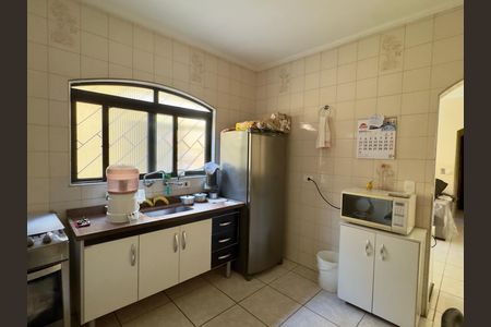 Casa para alugar com 480m², 5 quartos e 4 vagas Casa para alugar com 480m², 5 quartos e 4 vagasCozinha 2