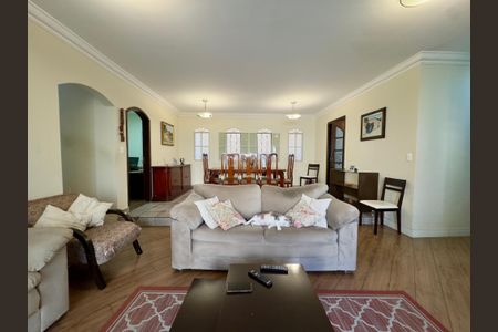 Sala de casa para alugar com 5 quartos, 480m² em Vila Augusta, Guarulhos