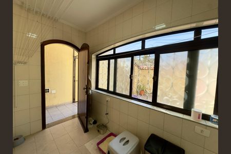 Casa para alugar com 480m², 5 quartos e 4 vagas Casa para alugar com 480m², 5 quartos e 4 vagasÁrea de Serviço