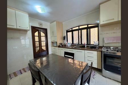Casa para alugar com 480m², 5 quartos e 4 vagas Casa para alugar com 480m², 5 quartos e 4 vagasCozinha