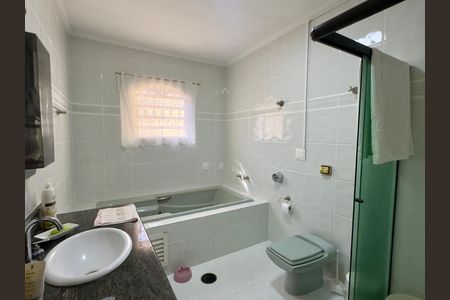 Casa para alugar com 480m², 5 quartos e 4 vagas Casa para alugar com 480m², 5 quartos e 4 vagasc