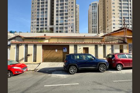 Casa para alugar com 480m², 5 quartos e 4 vagas Casa para alugar com 480m², 5 quartos e 4 vagasPlaca instalada na fachada do imóvel