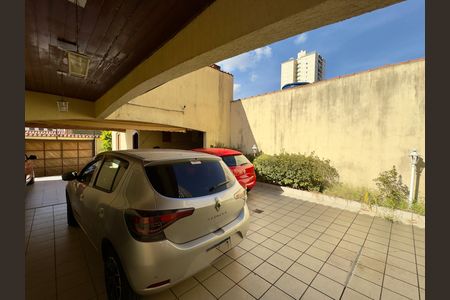 Casa para alugar com 480m², 5 quartos e 4 vagas Casa para alugar com 480m², 5 quartos e 4 vagasGaragem