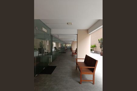 Apartamento para alugar com 80m², 2 quartos e 1 vagaHall social