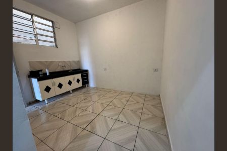 cozinha  de casa para alugar com 2 quartos, 60m² em Jardim São Jorge, São Paulo