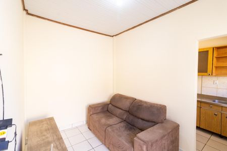 Sala de casa de condomínio para alugar com 1 quarto, 50m² em São José, Porto Alegre