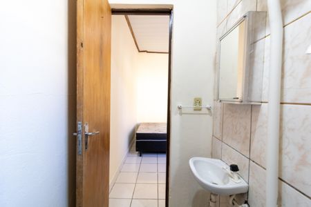 Casa de condomínio para alugar com 50m², 1 quarto e sem vagaBanheiro
