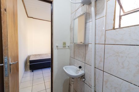 Casa de condomínio para alugar com 50m², 1 quarto e sem vagaBanheiro