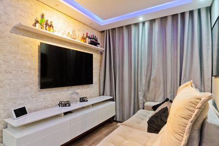 Apartamento à venda com 53m², 2 quartos e 1 vaga Apartamento à venda com 53m², 2 quartos e 1 vagaSala