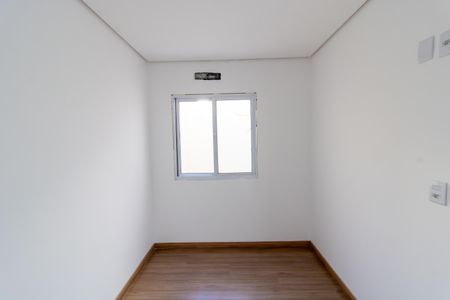 Casa de condomínio para alugar com 180m², 2 quartos e 2 vagasSuíte